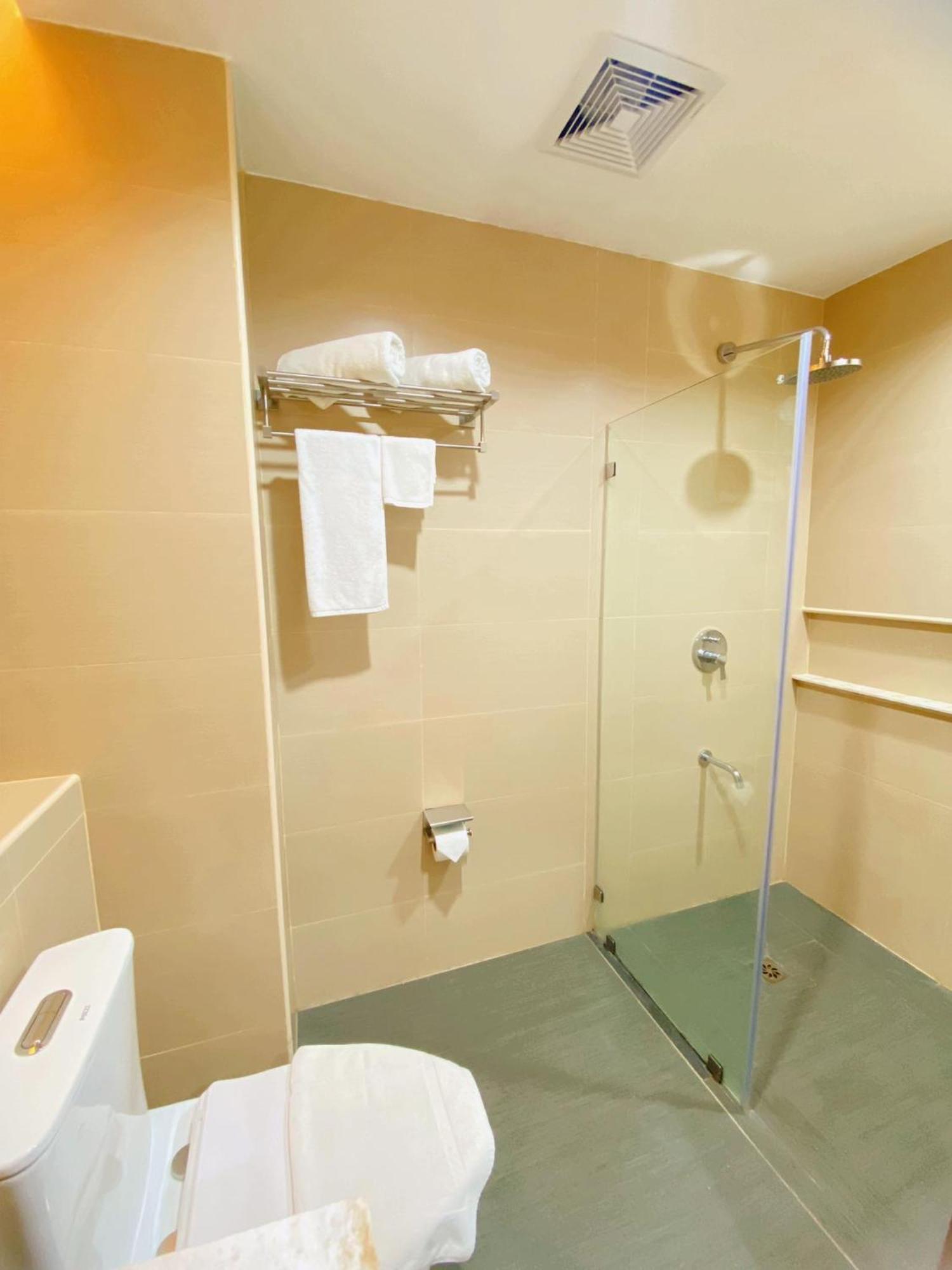 Jrp Vanyard Resort Hotel Калибо Экстерьер фото
